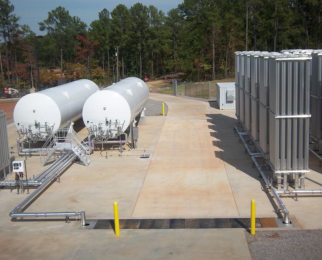 Liquid Storage and
Vaporization