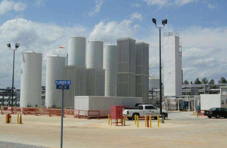 Cryogenic Storage Tanks: Safety, Maintenance & Best Practices