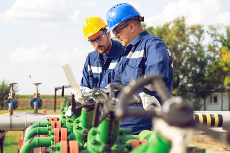 On-Site Gas Generation vs. Delivery: Which Wins for Your Bottom Line